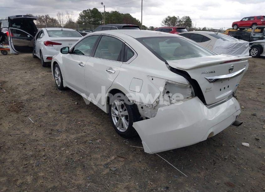 Photo 3 of 2013 Nissan Altima 2.5 SL (VIN 1N4AL3AP1DN470061)