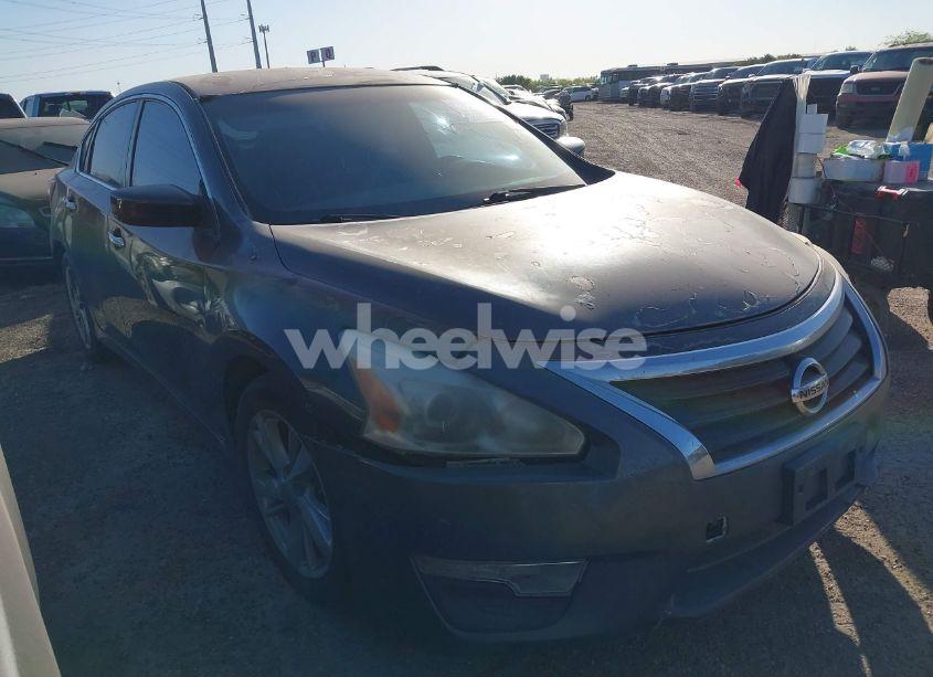 2013 Nissan Altima 2.5 SV (VIN 1N4AL3AP1DN484011) main photo