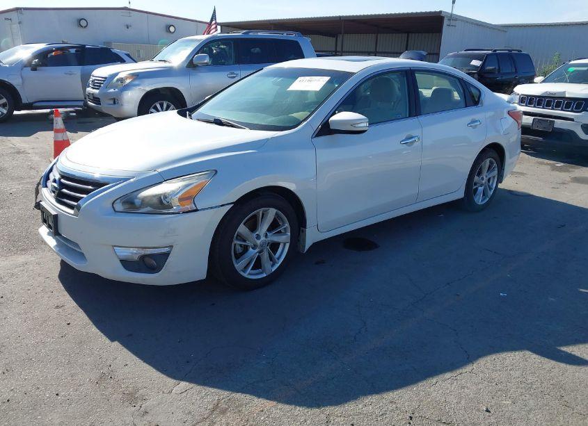 Photo 2 of 2013 Nissan Altima 2.5 SV (VIN 1N4AL3AP1DN528699)