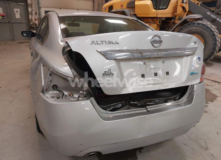 Photo 6 of 2013 Nissan Altima 2.5 S (VIN 1N4AL3AP1DN530033)
