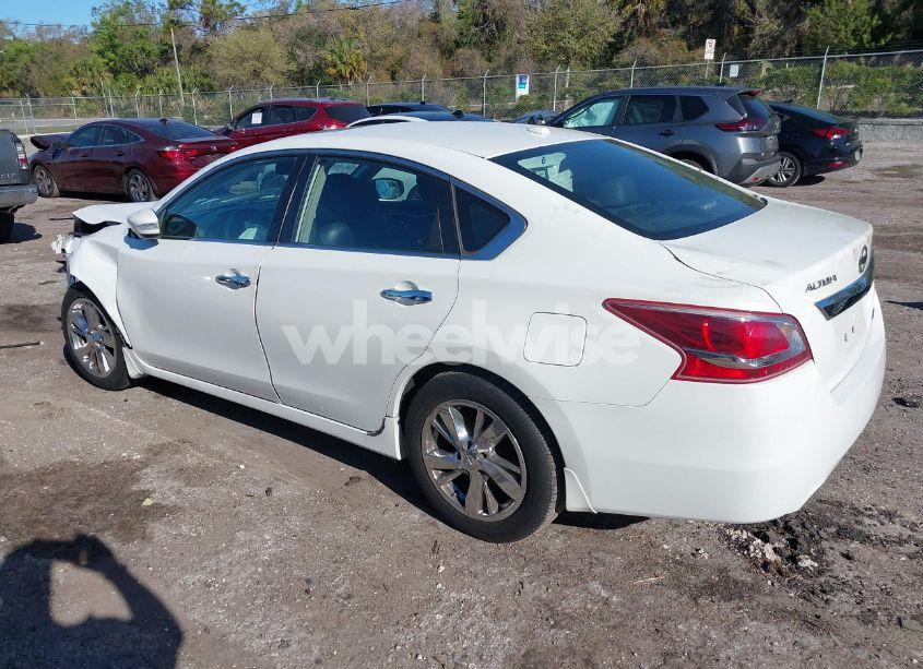 Photo 3 of 2013 Nissan Altima 2.5 SL (VIN 1N4AL3AP1DN549262)