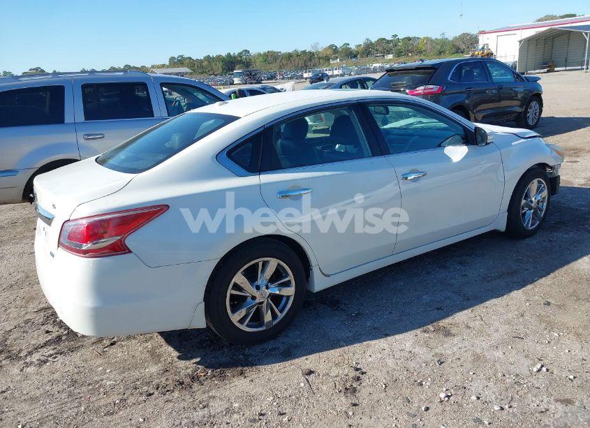 Photo 4 of 2013 Nissan Altima 2.5 SL (VIN 1N4AL3AP1DN549262)