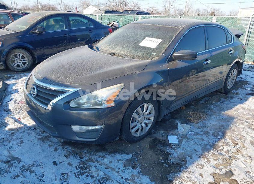 Photo 2 of 2013 Nissan Altima 2.5 S (VIN 1N4AL3AP1DN550329)