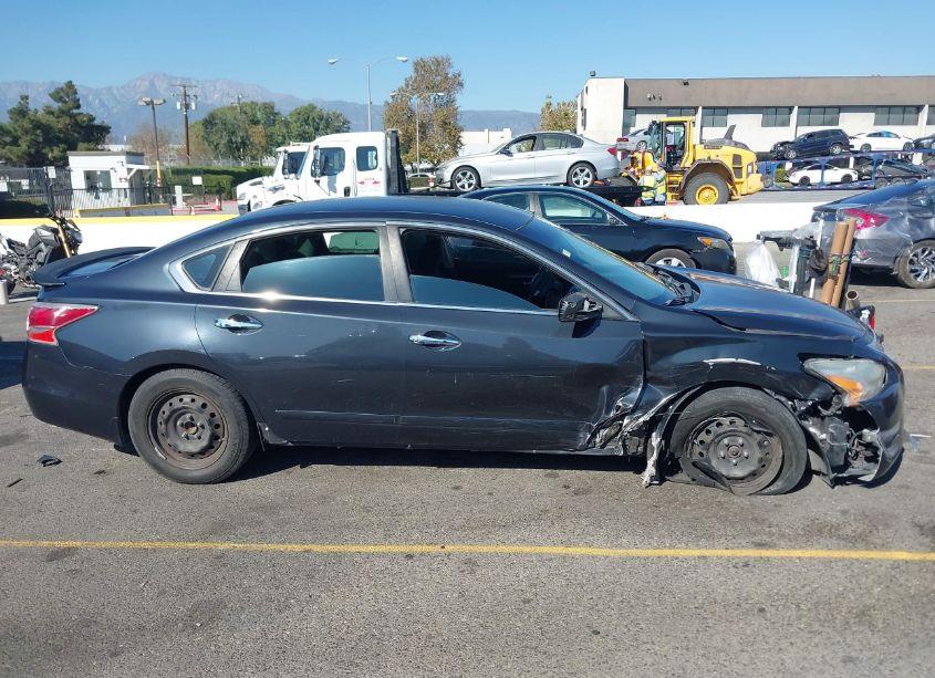 Photo 13 of 2013 Nissan Altima 2.5 S (VIN 1N4AL3AP1DN577210)