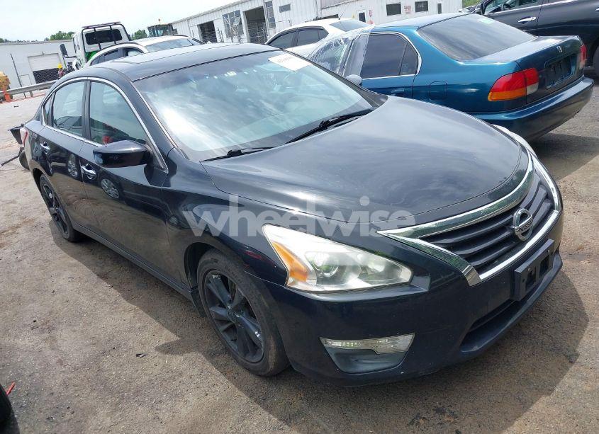 2013 Nissan Altima 2.5 SV (VIN 1N4AL3AP1DN588398) main photo