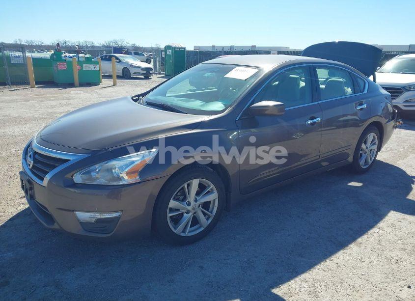 Photo 2 of 2013 Nissan Altima 2.5 SV (VIN 1N4AL3AP1DN588966)