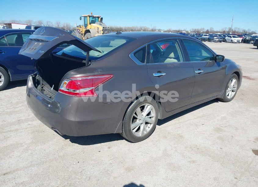 Photo 4 of 2013 Nissan Altima 2.5 SV (VIN 1N4AL3AP1DN588966)