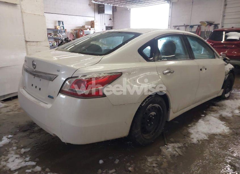 Photo 4 of 2014 Nissan Altima 2.5 S (VIN 1N4AL3AP1EC142846)