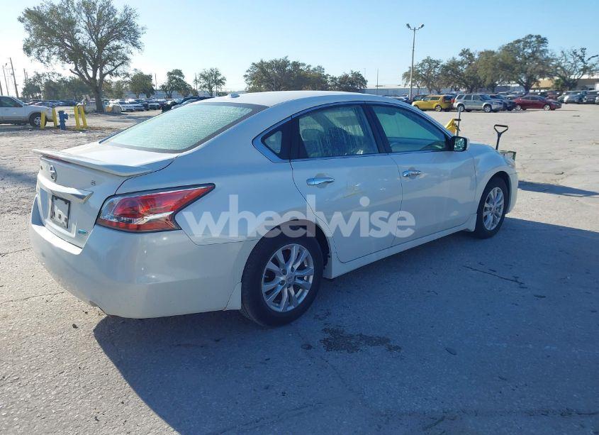 Photo 4 of 2014 Nissan Altima 2.5 S (VIN 1N4AL3AP1EC401139)