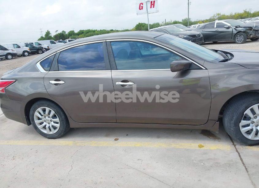 Photo 13 of 2014 Nissan Altima 2.5 S (VIN 1N4AL3AP1EC403313)