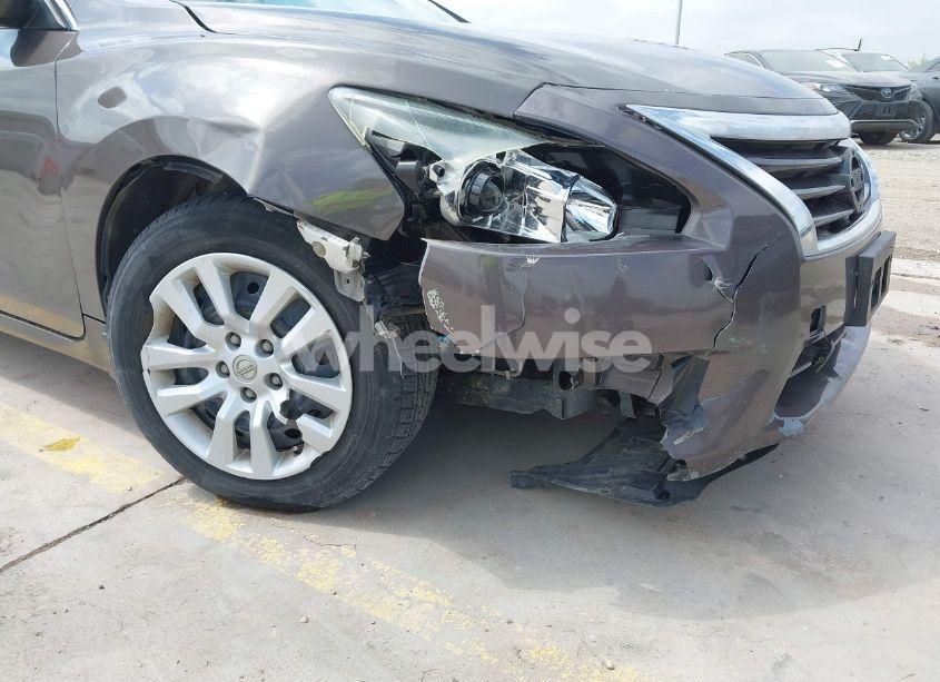 Photo 6 of 2014 Nissan Altima 2.5 S (VIN 1N4AL3AP1EC403313)