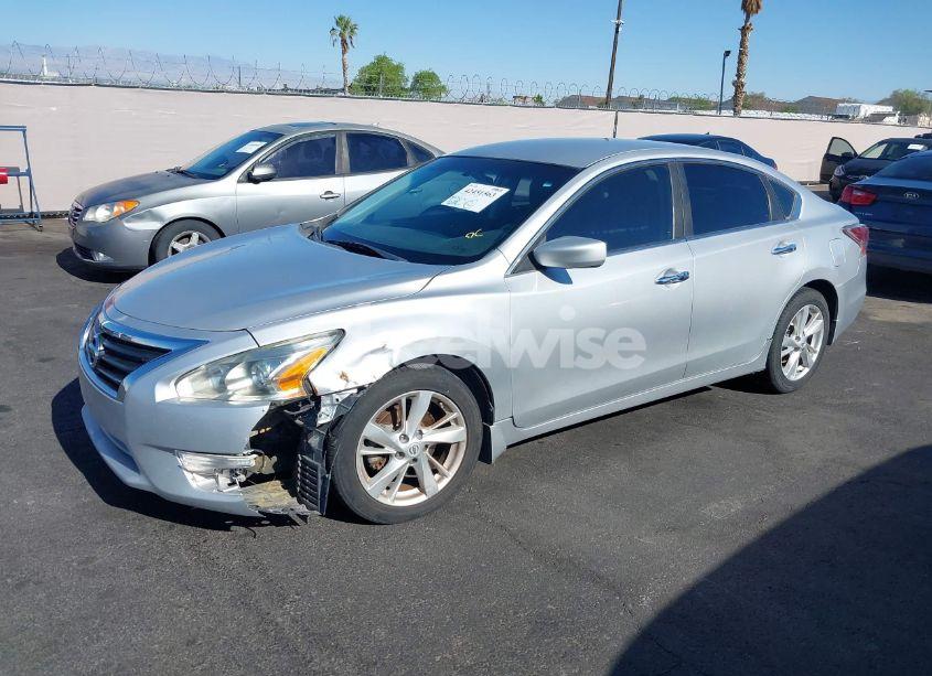 Photo 2 of 2014 Nissan Altima 2.5 SV (VIN 1N4AL3AP1EC412576)