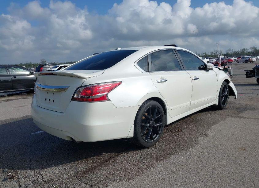 Photo 4 of 2014 Nissan Altima 2.5 SV (VIN 1N4AL3AP1EN228436)