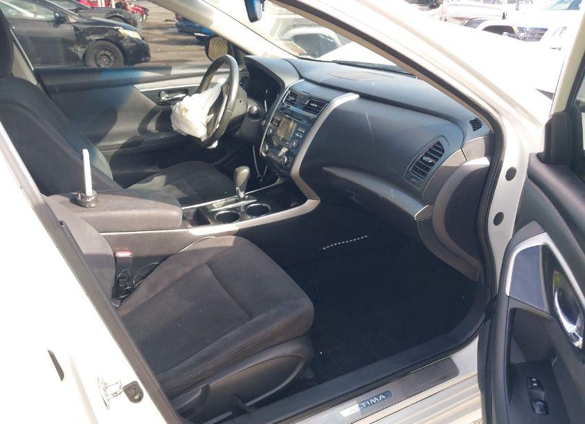 Photo 5 of 2014 Nissan Altima 2.5 SV (VIN 1N4AL3AP1EN228436)