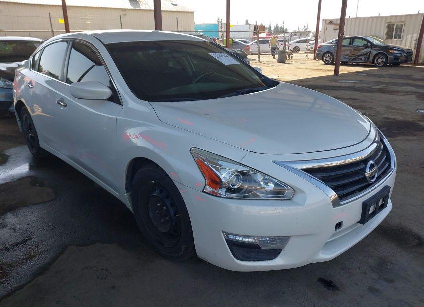 2014 Nissan Altima 2.5 S (VIN 1N4AL3AP1EN259430) main photo