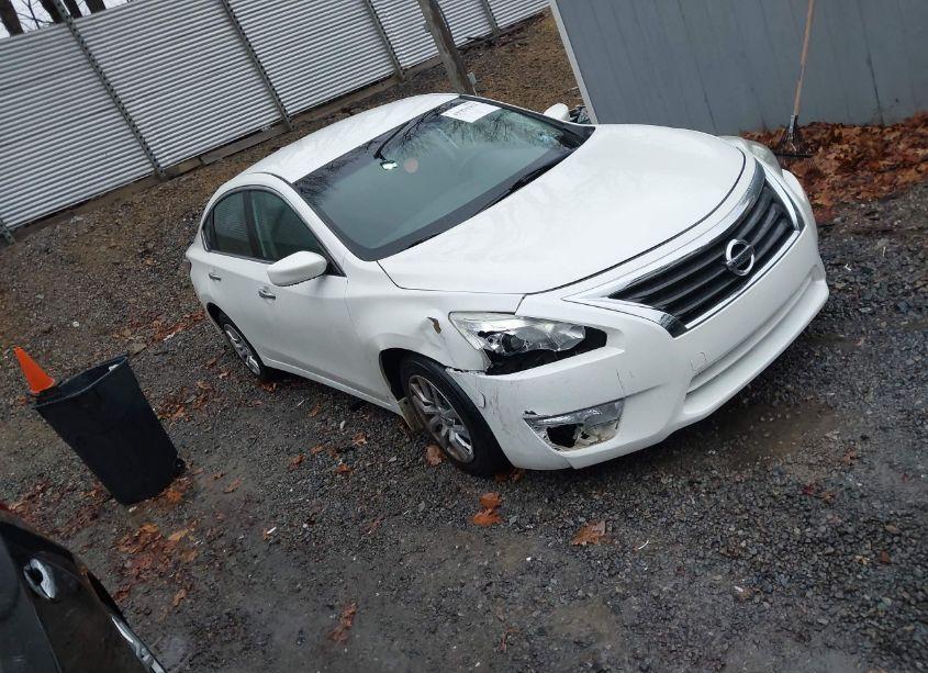 2014 Nissan Altima 2.5 S (VIN 1N4AL3AP1EN260139) main photo