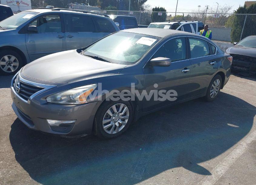 Photo 2 of 2014 Nissan Altima 2.5 S (VIN 1N4AL3AP1EN368888)