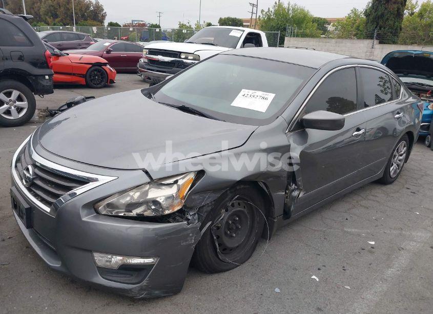 Photo 2 of 2014 Nissan Altima 2.5 S (VIN 1N4AL3AP1EN386209)