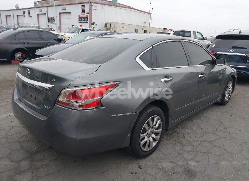 Photo 4 of 2014 Nissan Altima 2.5 S (VIN 1N4AL3AP1EN386209)