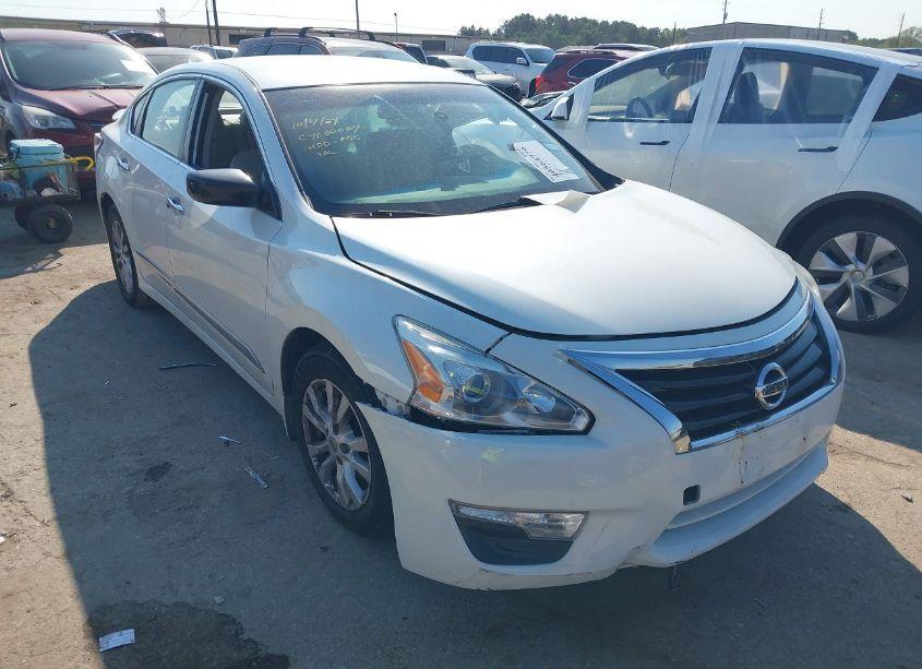 2015 Nissan Altima 2.5 S (VIN 1N4AL3AP1FC101697) main photo