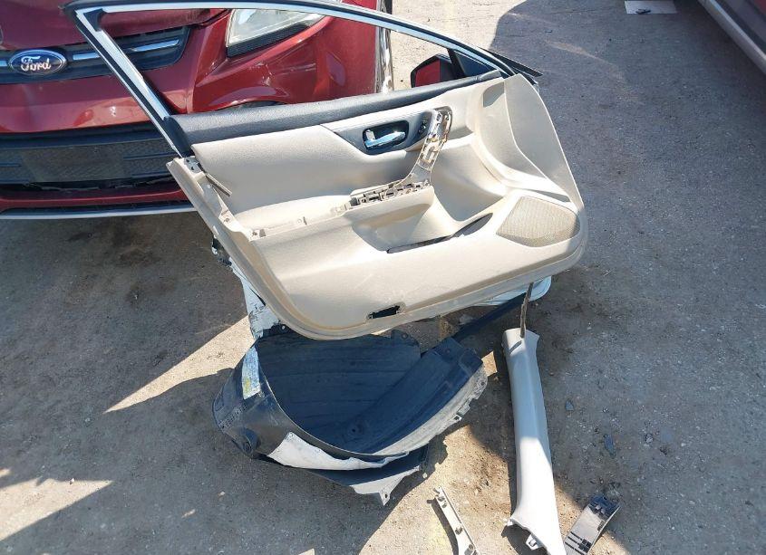 Photo 12 of 2015 Nissan Altima 2.5 S (VIN 1N4AL3AP1FC101697)