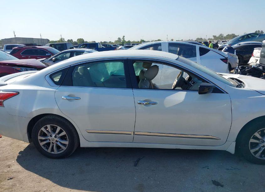 Photo 14 of 2015 Nissan Altima 2.5 S (VIN 1N4AL3AP1FC101697)