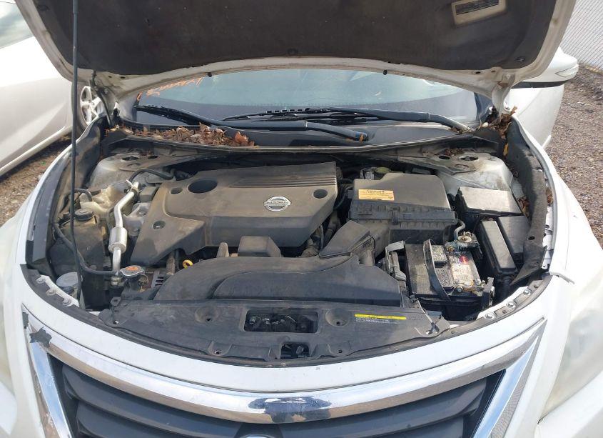 Photo 10 of 2015 Nissan Altima 2.5 SV (VIN 1N4AL3AP1FC106866)