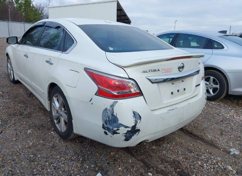 Photo 6 of 2015 Nissan Altima 2.5 SV (VIN 1N4AL3AP1FC106866)