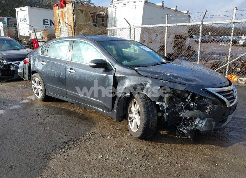 2015 Nissan Altima 2.5 SL (VIN 1N4AL3AP1FC110352) main photo