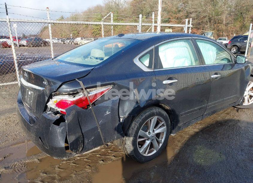 Photo 6 of 2015 Nissan Altima 2.5 SL (VIN 1N4AL3AP1FC110352)