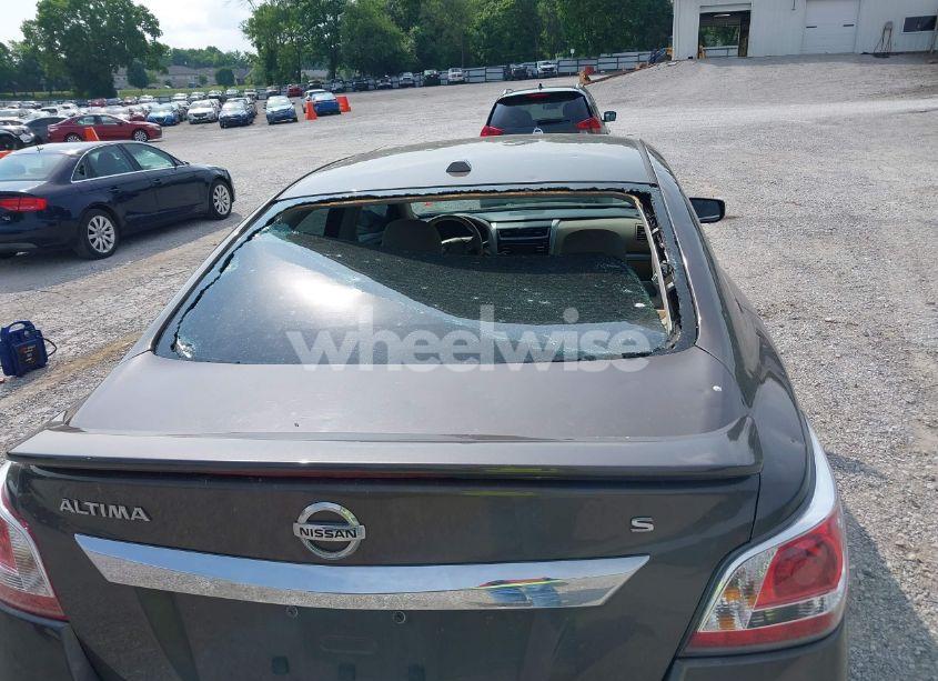 Photo 13 of 2015 Nissan Altima 2.5 S (VIN 1N4AL3AP1FC123831)