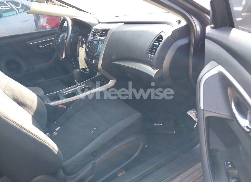 Photo 5 of 2015 Nissan Altima 2.5 SV (VIN 1N4AL3AP1FC125465)