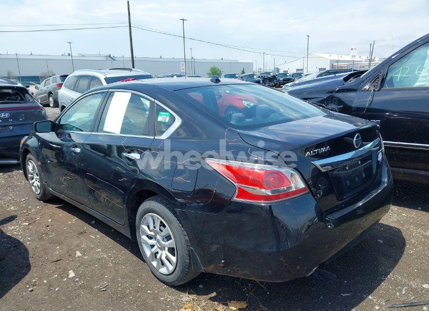 Photo 3 of 2015 Nissan Altima 2.5 S (VIN 1N4AL3AP1FC129936)