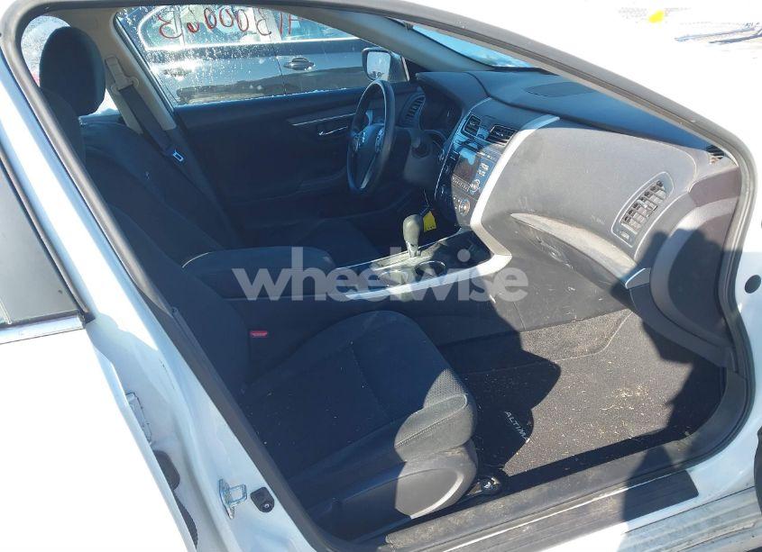 Photo 5 of 2015 Nissan Altima 2.5 S (VIN 1N4AL3AP1FC154335)