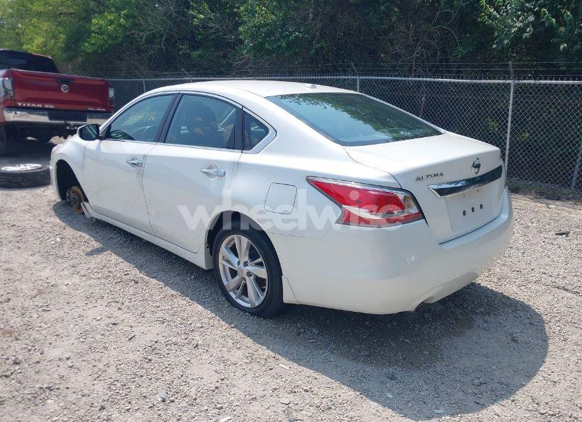 Photo 3 of 2015 Nissan Altima 2.5 SL (VIN 1N4AL3AP1FC162581)