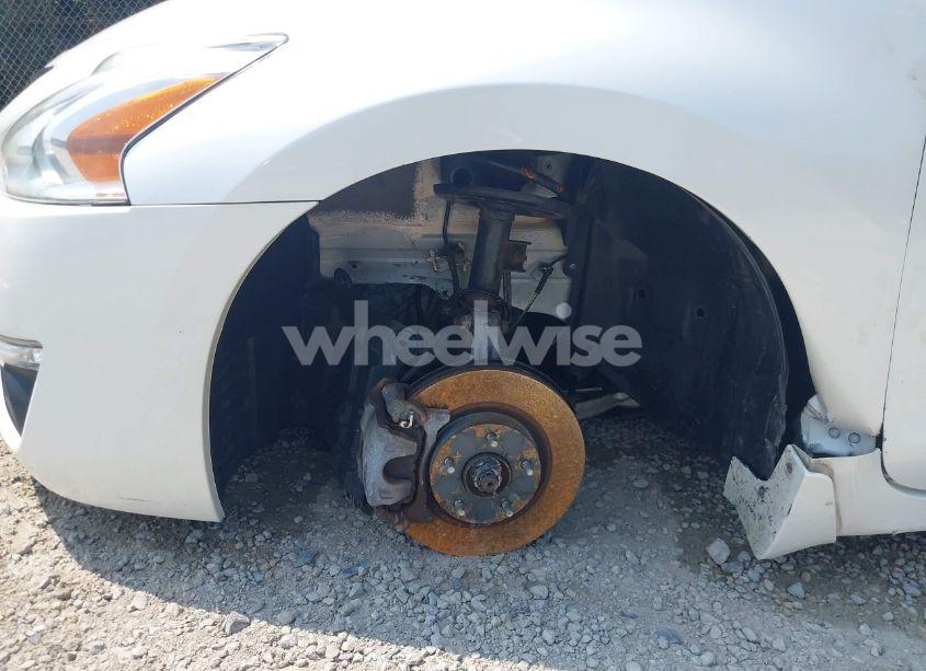 Photo 6 of 2015 Nissan Altima 2.5 SL (VIN 1N4AL3AP1FC162581)