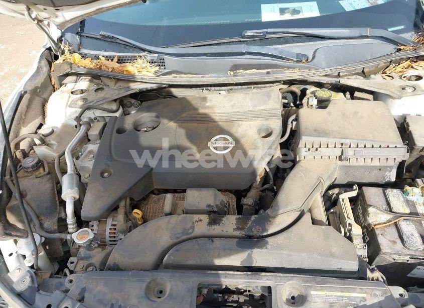 Photo 10 of 2015 Nissan Altima 2.5/2.5 S/2.5 SL/2.5 SV (VIN 1N4AL3AP1FC164170)