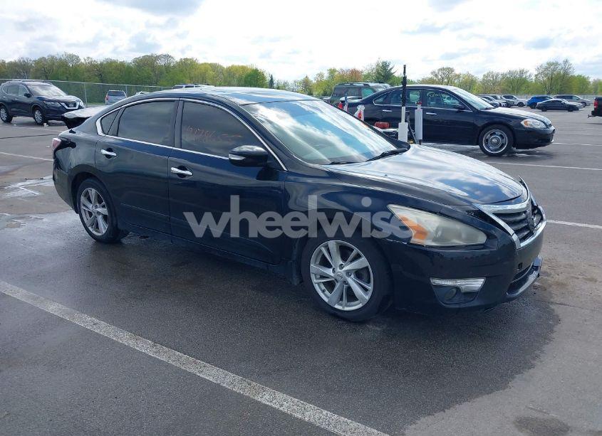 2015 Nissan Altima 2.5 SV (VIN 1N4AL3AP1FC166579) main photo