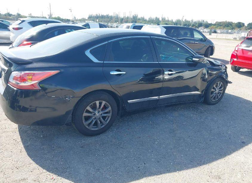 Photo 15 of 2015 Nissan Altima 2.5 S (VIN 1N4AL3AP1FC171314)