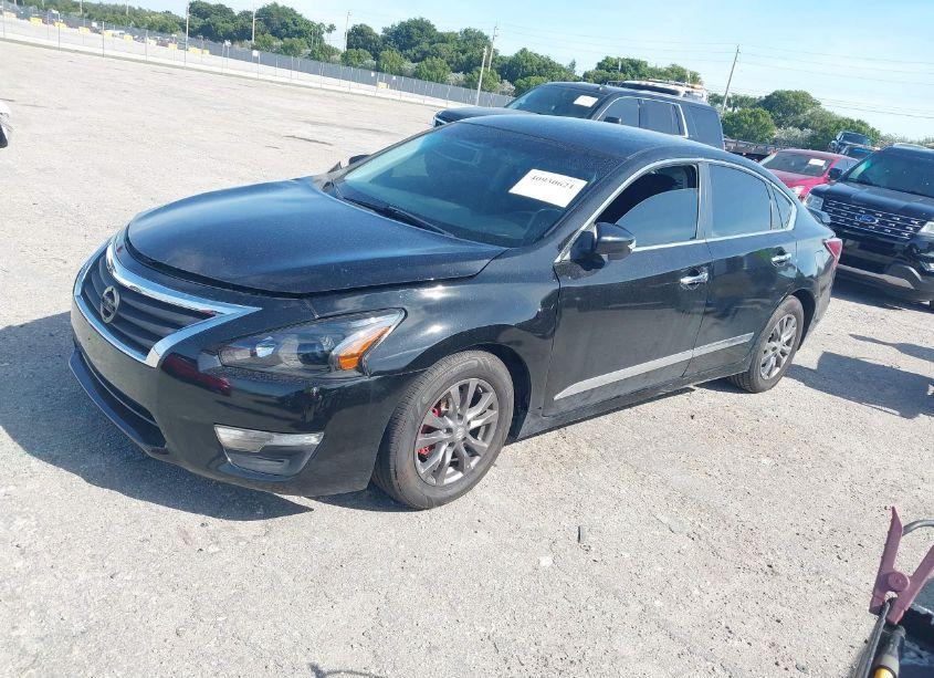Photo 2 of 2015 Nissan Altima 2.5 S (VIN 1N4AL3AP1FC171314)