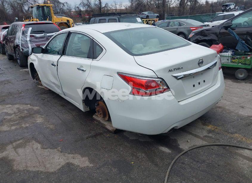 Photo 3 of 2015 Nissan Altima 2.5/2.5 S/2.5 SL/2.5 SV (VIN 1N4AL3AP1FC212833)