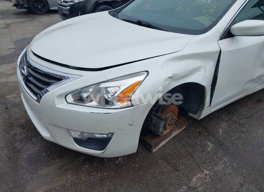 Photo 6 of 2015 Nissan Altima 2.5/2.5 S/2.5 SL/2.5 SV (VIN 1N4AL3AP1FC212833)