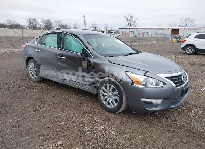 2015 Nissan Altima 2.5/2.5 S/2.5 SL/2.5 SV (VIN 1N4AL3AP1FC214372) main photo