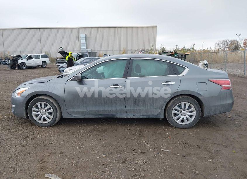 Photo 14 of 2015 Nissan Altima 2.5/2.5 S/2.5 SL/2.5 SV (VIN 1N4AL3AP1FC214372)