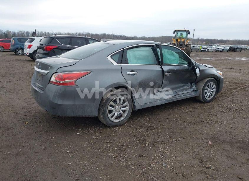 Photo 4 of 2015 Nissan Altima 2.5/2.5 S/2.5 SL/2.5 SV (VIN 1N4AL3AP1FC214372)