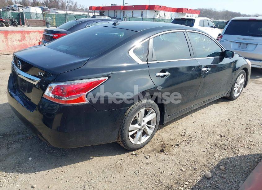 Photo 4 of 2015 Nissan Altima 2.5 SV (VIN 1N4AL3AP1FC219135)