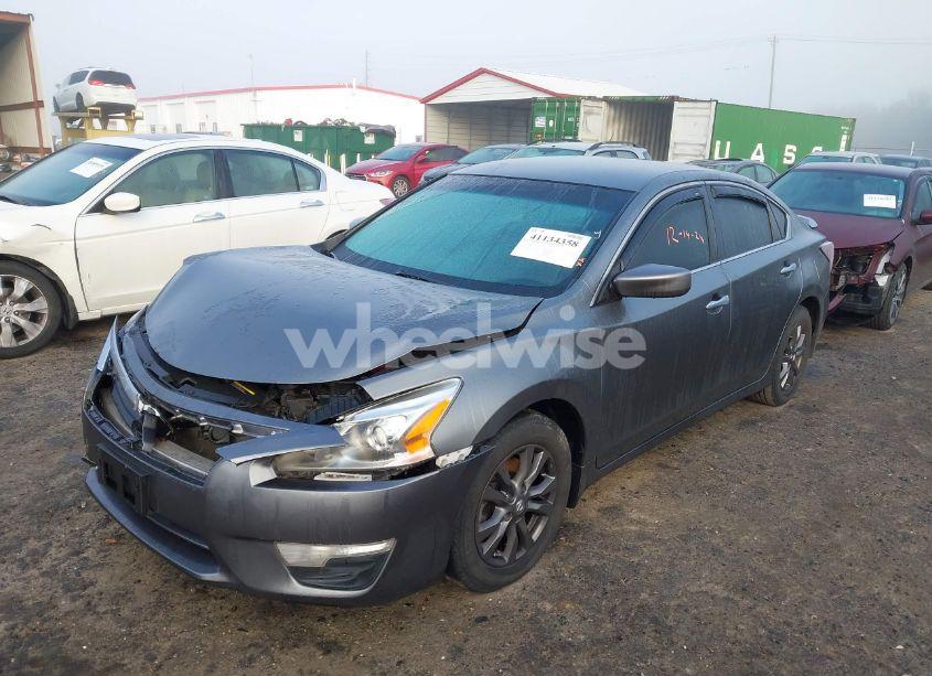 Photo 2 of 2015 Nissan Altima 2.5 S (VIN 1N4AL3AP1FC222679)