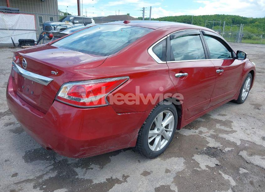 Photo 4 of 2015 Nissan Altima 2.5 SV (VIN 1N4AL3AP1FC227154)