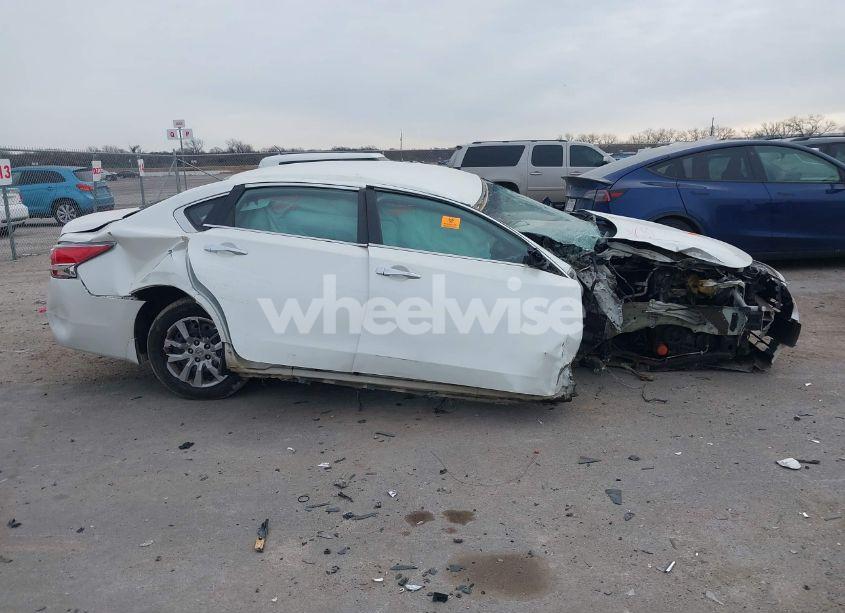 Photo 12 of 2015 Nissan Altima 2.5/2.5 S/2.5 SL/2.5 SV (VIN 1N4AL3AP1FC228398)