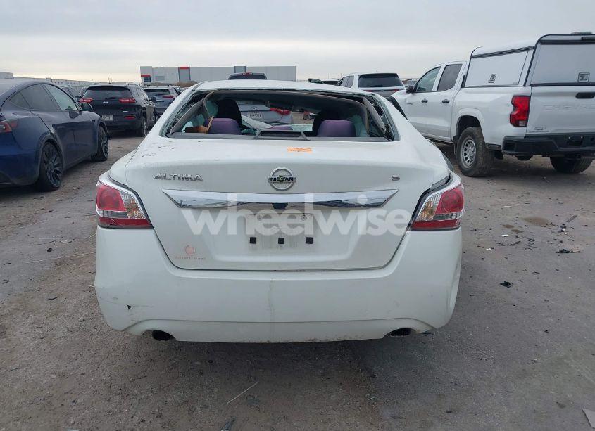 Photo 15 of 2015 Nissan Altima 2.5/2.5 S/2.5 SL/2.5 SV (VIN 1N4AL3AP1FC228398)